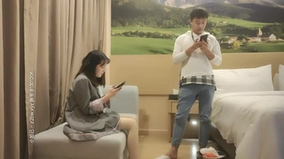 女神！顶级尤物精彩来袭！难得一见嫩穴超粉，很敏感水挺多，新花样浴缸泡澡，翘起美臀水中摇摆